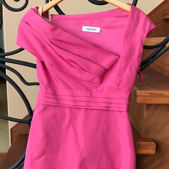 Valentino Pink Shoulder Dress - Picture 3 of 3